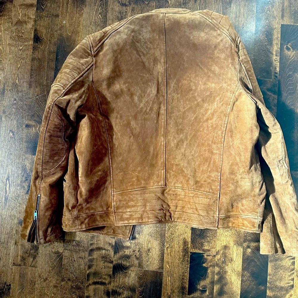 LIKE NEW! You can still smell the new of the suede! Great jacket worn twice